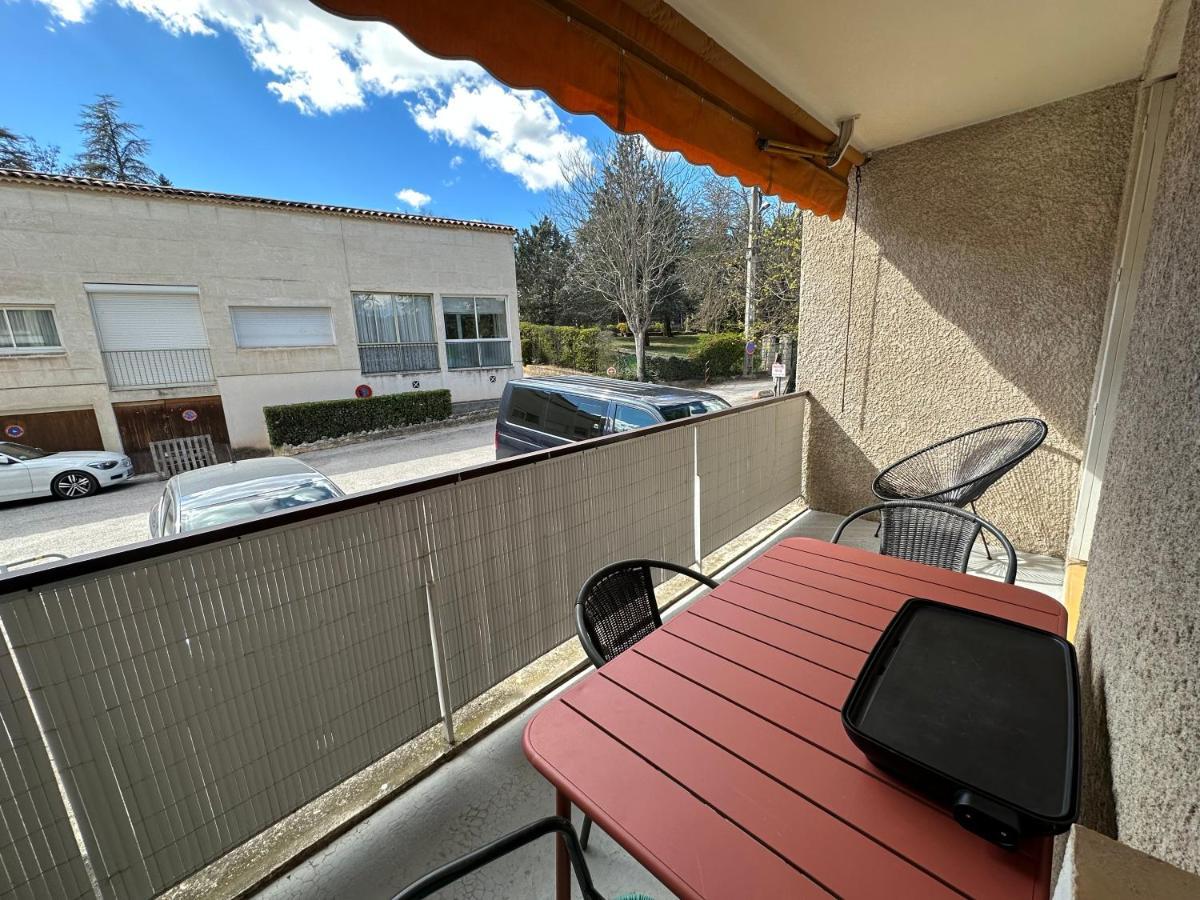 Le Calme Au Centre Ville Gréoux-les-Bains Extérieur photo