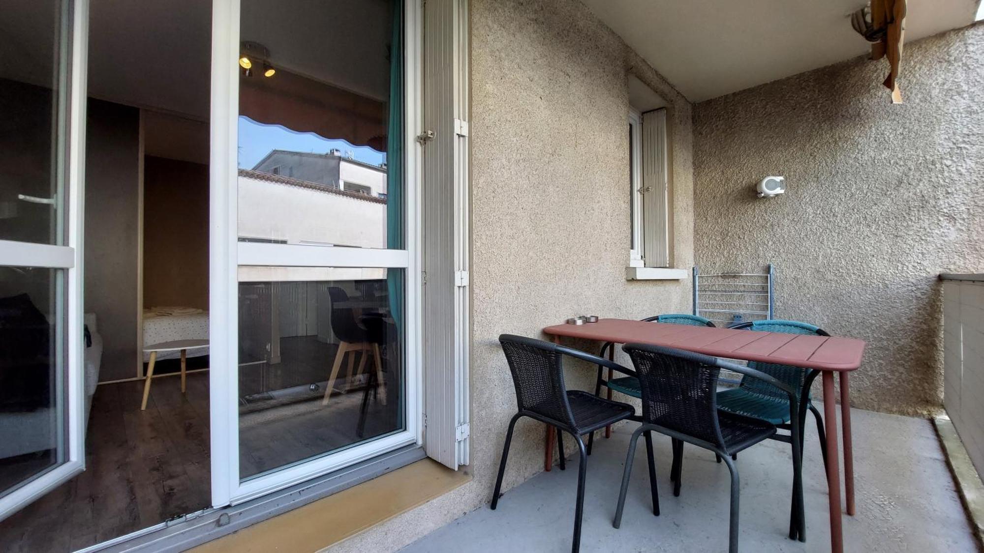 Le Calme Au Centre Ville Gréoux-les-Bains Extérieur photo